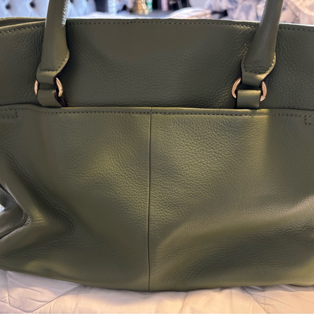 Aimee Kestenberg Olive Quilted Shoulder Bag - Picture 8 of 9